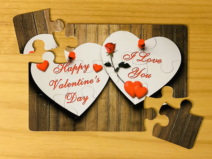 12 piece personalised magnetic jigsaw puzzle- invitation puzzles- personalised Valentine’s Day puzzles